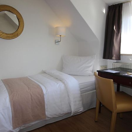 Boutique Hotel Restaurant Hollerather Hof Hellenthal Habitación foto